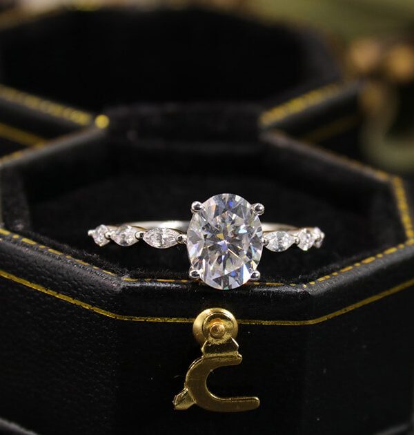 18K Platinum Plated 2 Carat Oval Moissanite Engagement Rings -2