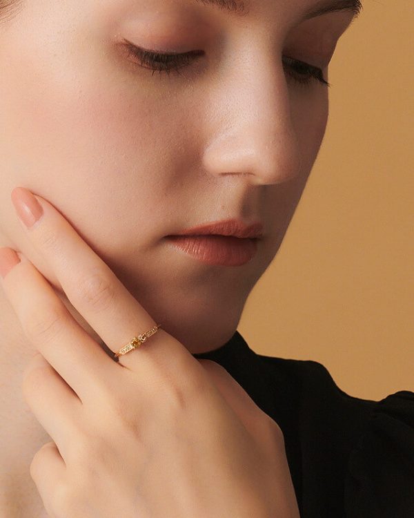 Alternative view of Courtly Style Vintage Crystal Rings Floral Gold Plated