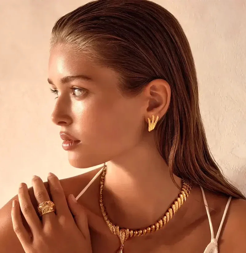 Alternative view of French Style Plated 24K Gold Vintage Necklace