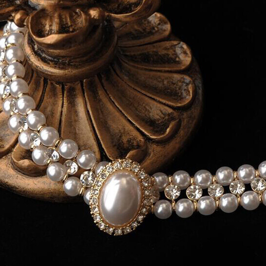 Serene Oval Baroque Pearl Necklace Choker 3
