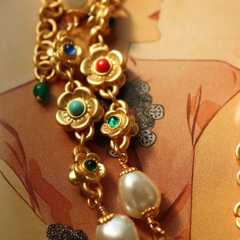 Whisper Vintage Flower Pearl Necklace 2
