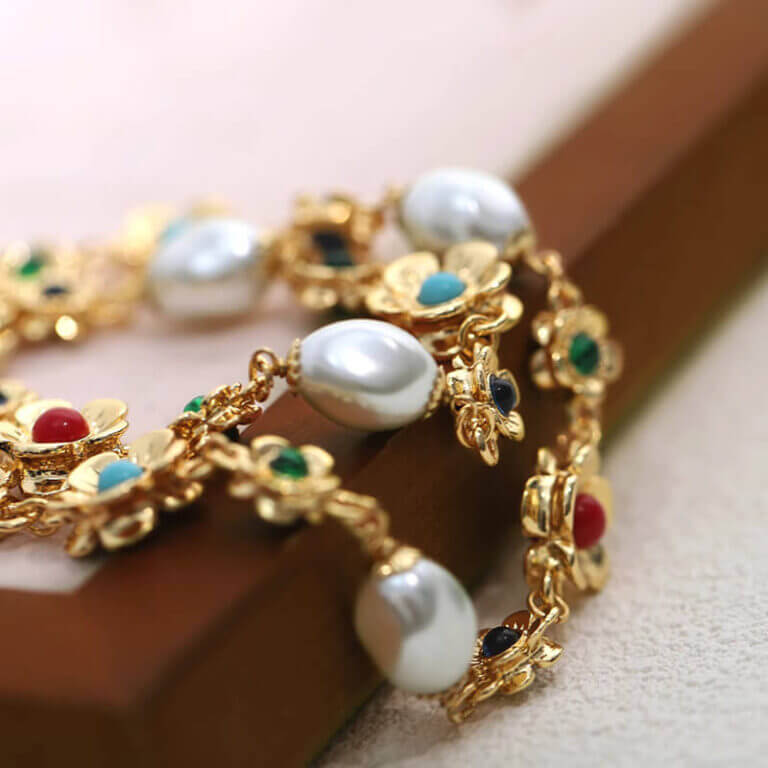 Whisper Vintage Flower Pearl Necklace - Image 4