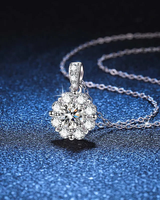 Sunflower S925 Silver Chain with Moissanite Diamond Pendant