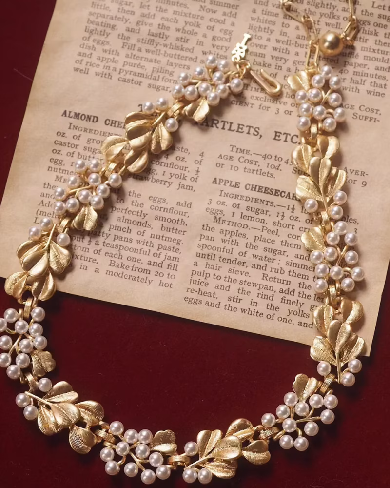 Ginkgo Leaves Pearl Flower Ribbon Necklace