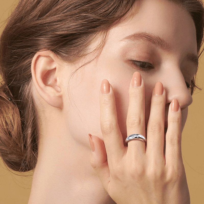 Alternative view of 925 Sterling Silver Chunky Star Dome Ring with Moissanite