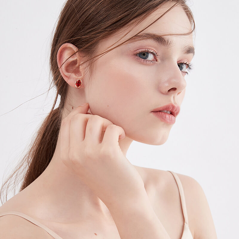 Oval Garnet Stud Flowing Year Design Birthstone Earrings 31