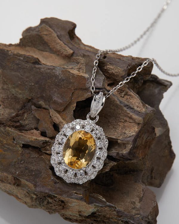 Oval Gemstone Necklace 2