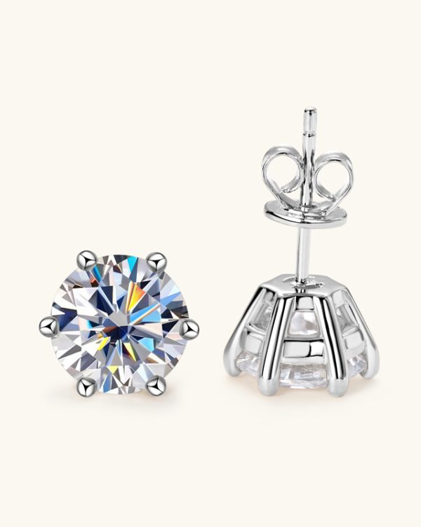 VVS1 Clarity Round Moissanite Studs 1
