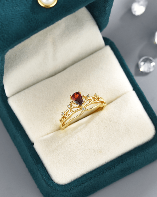 Vine Crown Waterdrop Garnet Stacking Band 1