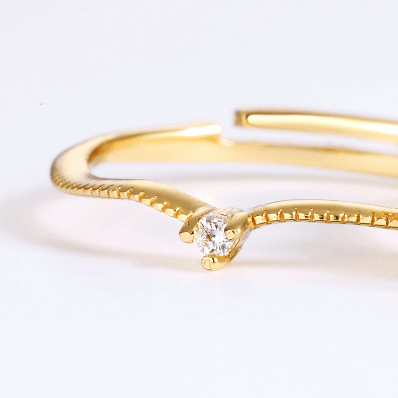 Vine Crown Waterdrop Garnet Stacking Band 14