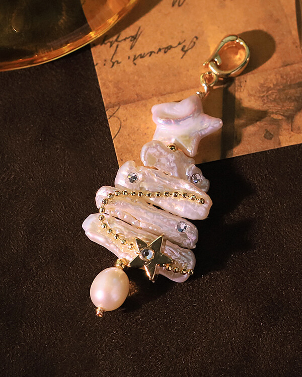 Alternative view of Baroque Pearl Star Christmas tree Pendant Keychains Backpack Charms