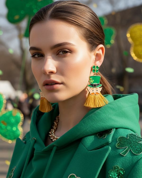 Irish Green St Patricks Day Stud Shamrock Dangle Earrings