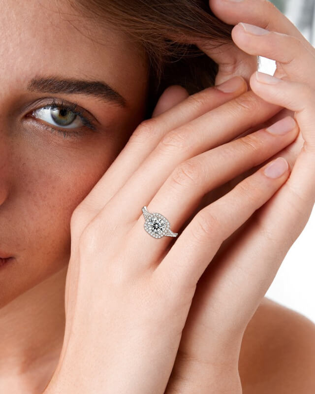 Alternative view of Luxe 3 Carats Square Moissanite Engagement Ring For Bridal Wedding