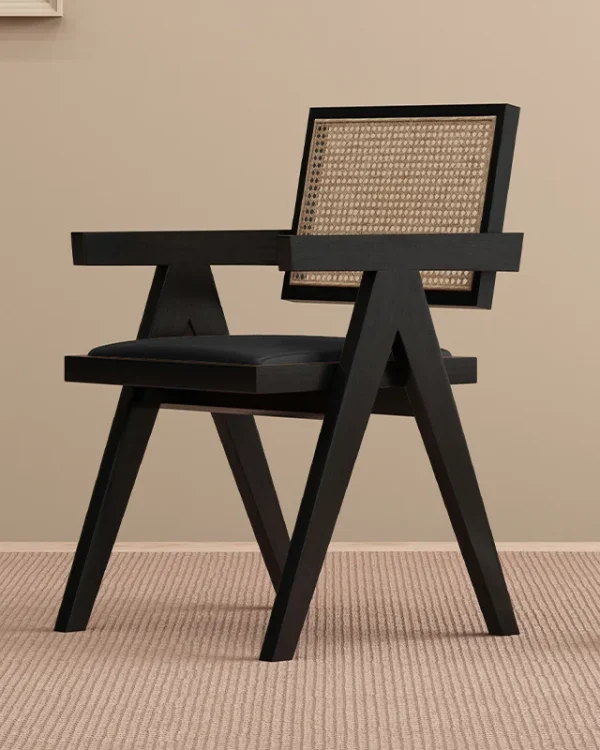 black-with-cushion