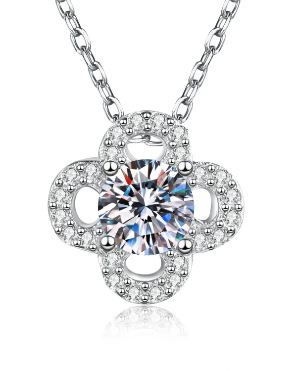 Moissanite 4 Leaf Clover Necklace Pendent for Her 3