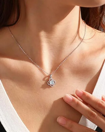 Alternative view of Moissanite 4 Leaf Clover Necklace Pendent for Her